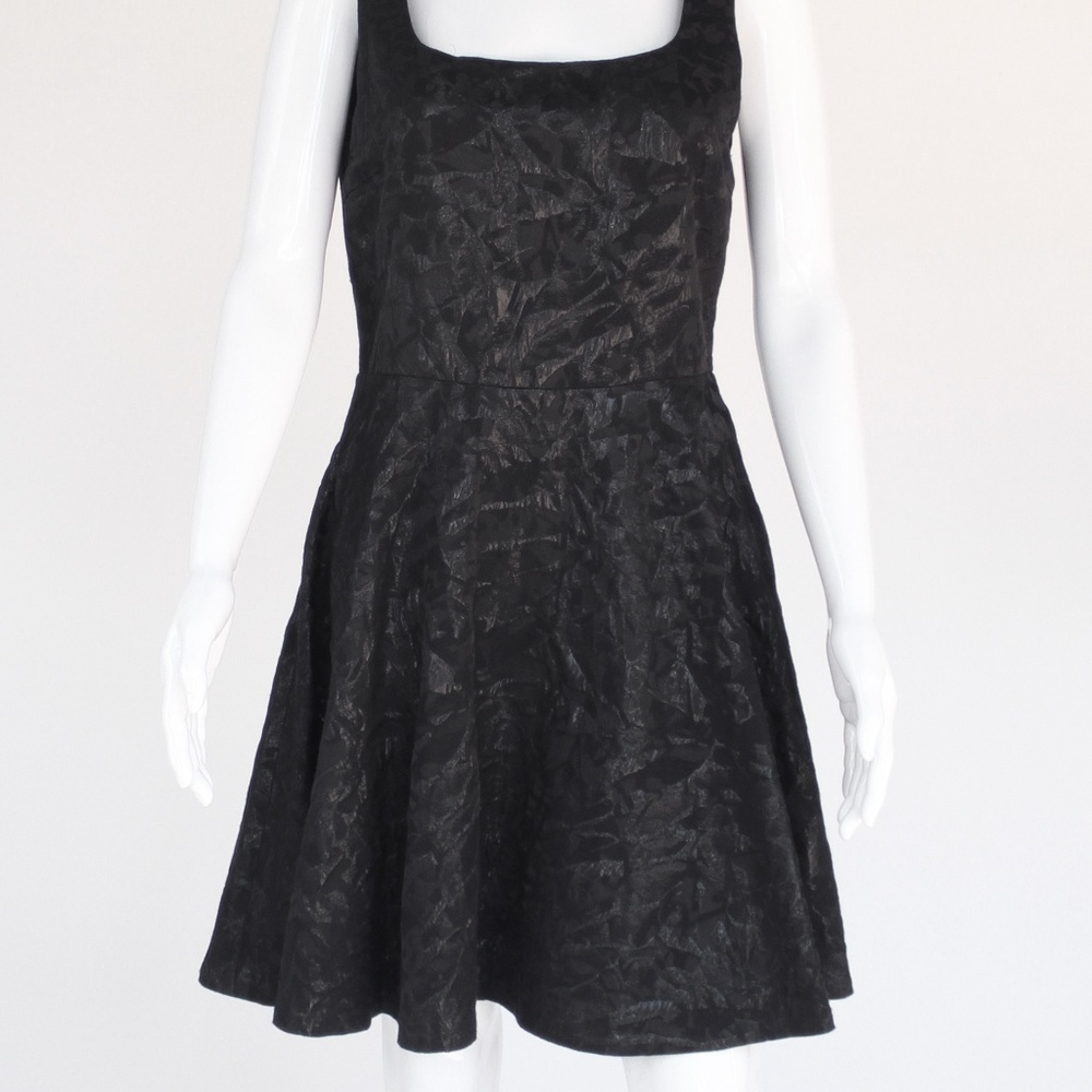 Black Diane von Furstenberg night out dress!
